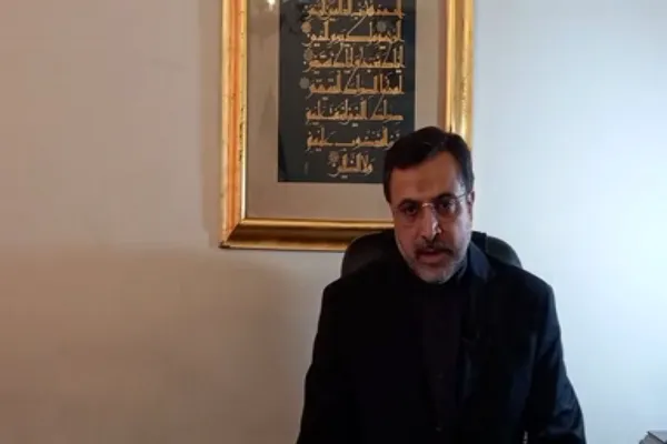 نگاه عارفانه شیخ‌الاسلامی به خدا، جهان، انسان و دین