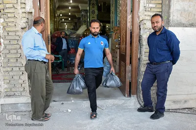 ارسال اقلام مورد نیاز سیل زدگان از آستان علی بن مهزیار(ع) اهواز