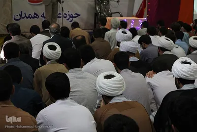 مراسم عمامه گذاری طلاب حوزه علمیه همدان