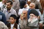 تجمع مردم اصفهان در اعتراض به هتک حرمت ساحت قرآن کریم