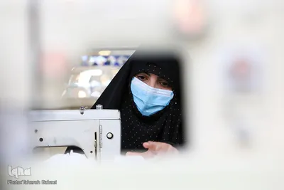 تولید ماسک توسط گروه جهادی و خادمین در امامزاده حسن(ع)