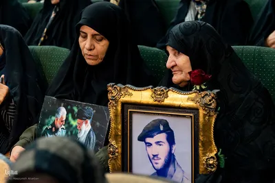 مراسم تکریم از مادران و همسران شهدا