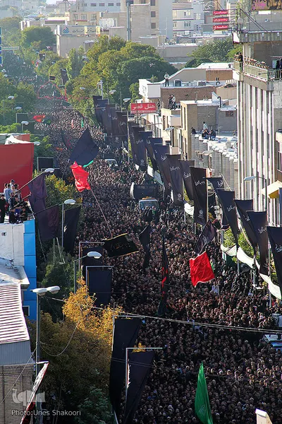 دسته بزرگ عزاداری حسینیه اعظم زنجان در روز تاسوعا