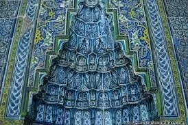 Edirne’deki Muradiye camii’nin çinileri ve kalem işleri ilk günkü orjinalliğini koruyor