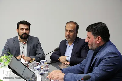 نشست انجمن کتابخانه های عمومی استان با ریاست فاطمی استاندار یزد‎‎