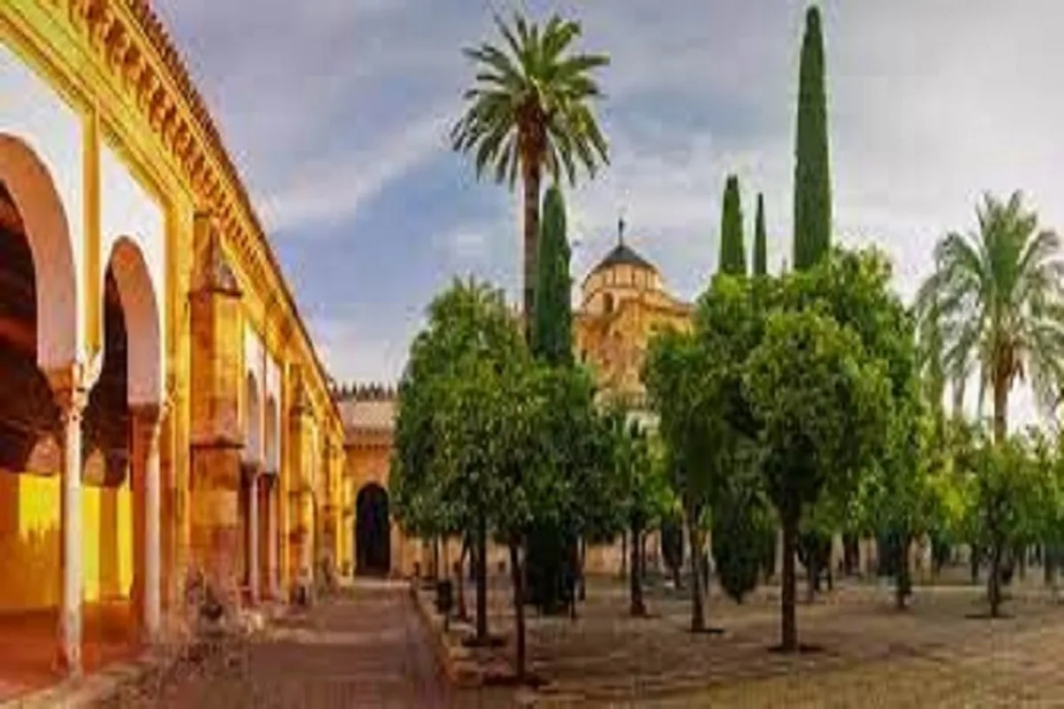 La mosquée-cathédrale de Cordoue : un exemple remarquable de l'art islamique