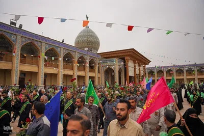 گلباران خدام حرم حضرت شاهچراغ عليه‌السلام‎