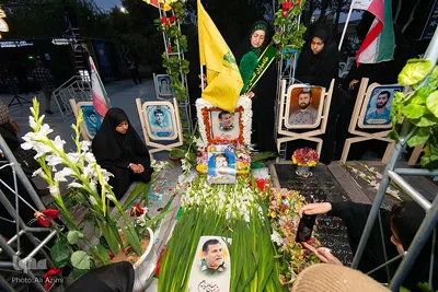 مراسم چهلم شهید نیلفروشان در اصفهان
