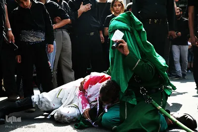 مراسم عزاداری ظهر عاشورا در کرج