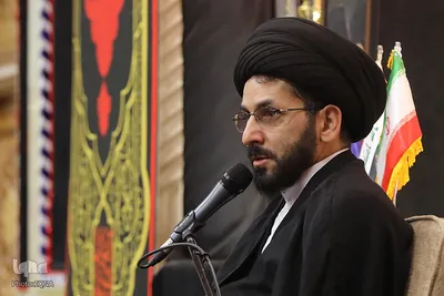 بزرگداشت رهبر شهید از سوی عتبه حسینی در حرم بانوی کرامت