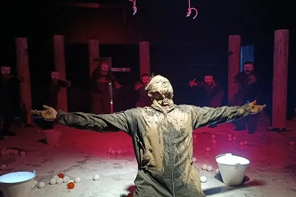نمایش «ابرها» از چهارمحال‌وبختیاری در بخش نهایی جشنواره تئاتر فجر پذیرفته شد