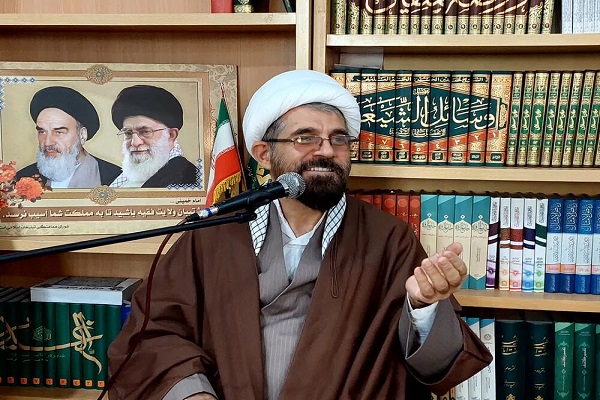 حجت‌الاسلام والمسلمین حسین‌علی زاهدی‌پور امام جمعه خرم‌دره