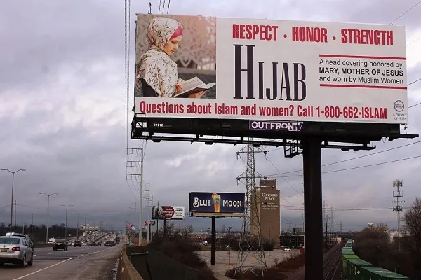 Mabango ya kampeni ya kuunga mkono Hijabu Chicago, Marekani
