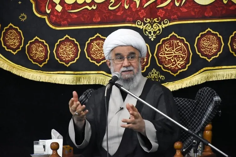 مجالس حسینی محل آموزش و ترویج آموزه‌های والای عاشورایی باشد