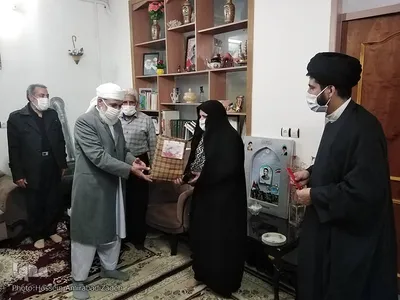 دیدار مسئولان با خانواده شهدای اهل سنت خراسان‌جنوبی
