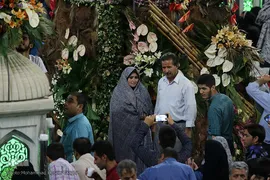 حرم مطهر رضوی در شب میلاد حضرت رضا(ع)