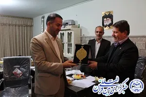 رئیس سابق اداره امور قرآنی چهارمحال و بختیاری تجلیل شد