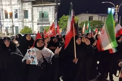فریاد استکبارستیزی مردم انقلابی در حمایت از ارزش‌های دینی و انقلابی