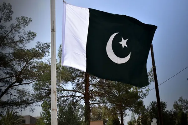 Pakistan Fransa Büyükeçisi'ni sınır dışı ediyor