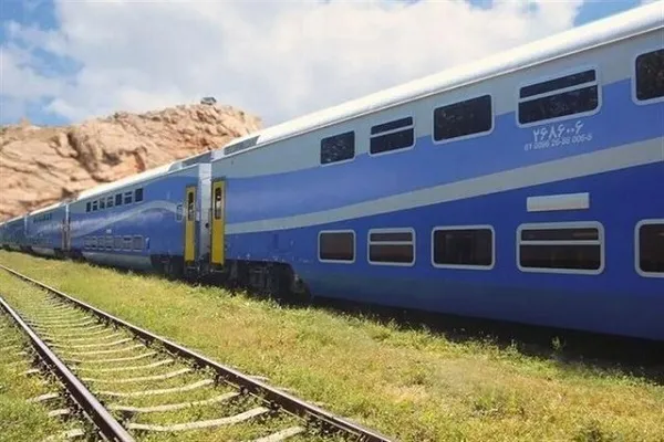 قطار زائرین اربعین از رشت به کرمانشاه حرکت کرد