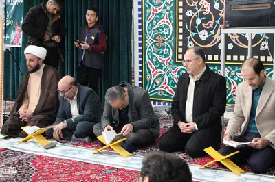کرسی تلاوت قرآن کریم دانش‌آموزی در ملایر