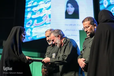 اجتماع ۴ هزار نفری دختران بسیجی