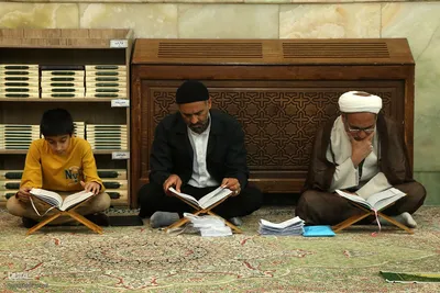جزءخوانی قرآن در امامزاده سیدنصرالله(ع) یزد‎
