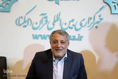 حضور محسن هاشمی در غرفه ایکنا در یازدهمین روز از برگزاری بیست و هفتمین نمایشگاه بین المللی قرآن کریم
