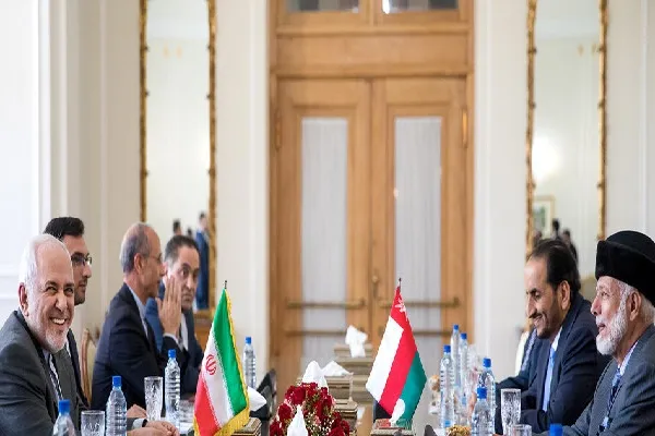 دیدار وزیر امور خارجه عمان با ظریف