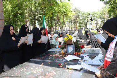 ویژه برنامه همگام با تشییع کنندگان آقای شهید ایران در اهر