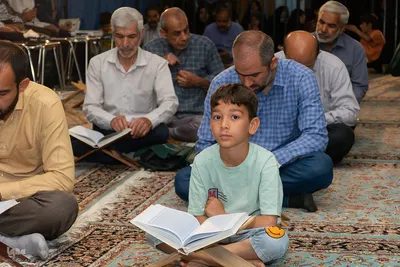 محفل انس با قرآن به یاد شهدای خدمت در اصفهان