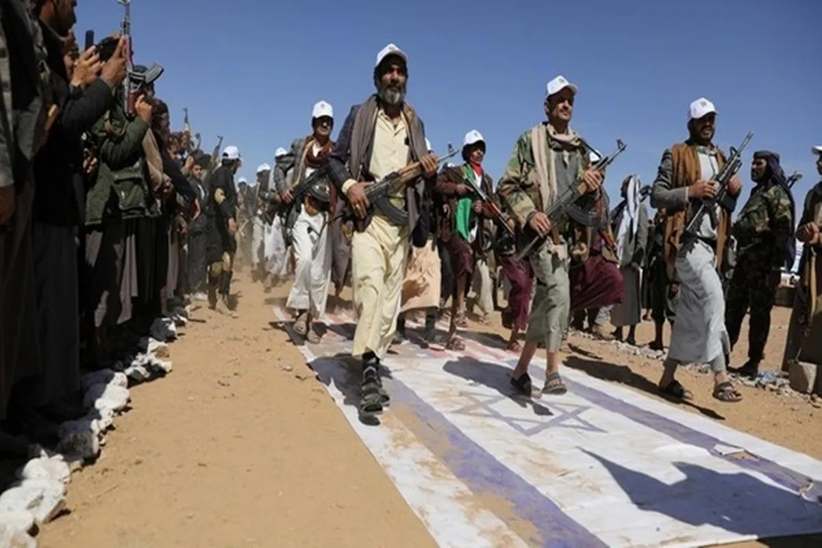 Panas! Rudal Houthi Hantam Kapal Tanker Inggris