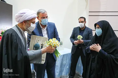 تجلیل از بانوان خادم حرم  شاهچراغ(ع)