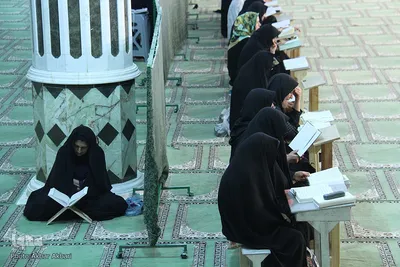 جزءخوانی قرآن کریم در مصلای شهرکرد