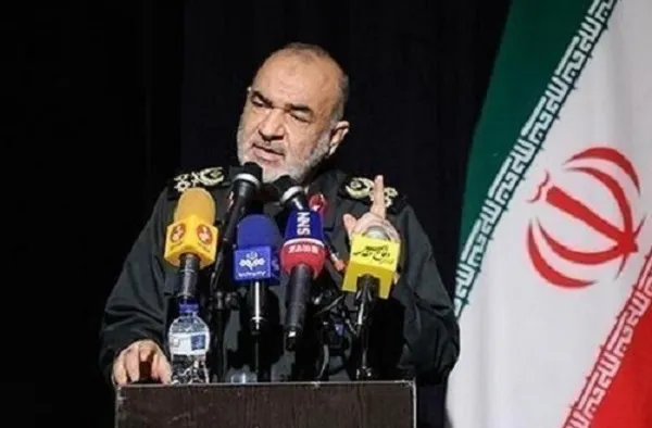 شجاعت رهبر انقلاب روح مکتب مقا‌ومت را پاینده نگه داشته است