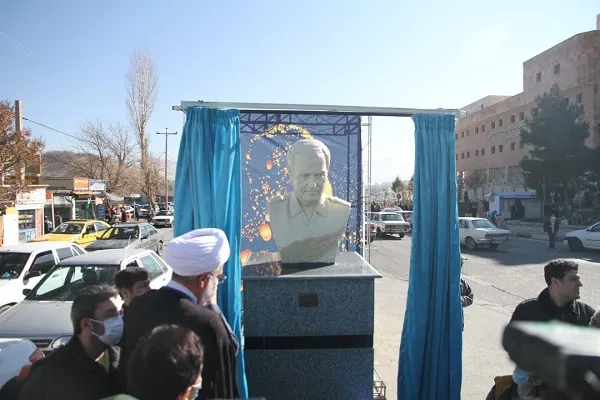 سردیس سردار سلیمانی در سنندج رونمایی شد
