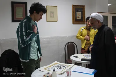 بازدید مسئولان از نمایشگاه جانبی همایش حفاظ قرآن