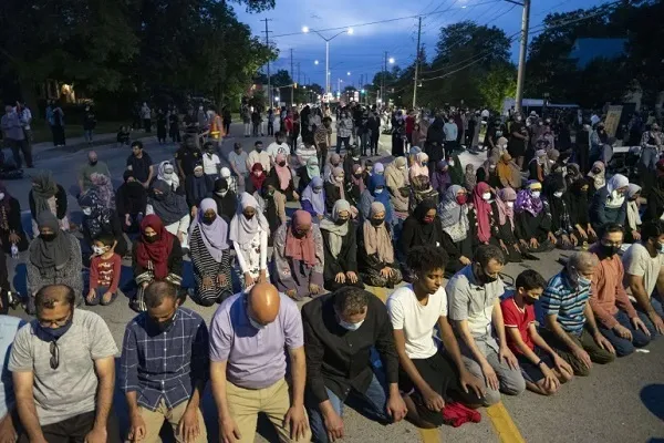 مسلمو كندا يطالبون الحكومة بمكافحة الإسلاموفوبيا