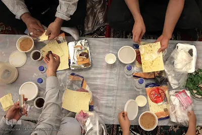 سفره افطار حضرت عبدالعظیم حسنی (ع)
