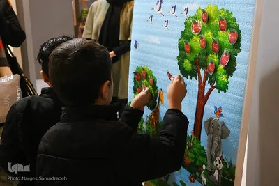 نمایشگاه «زاینده نور» در اصفهان