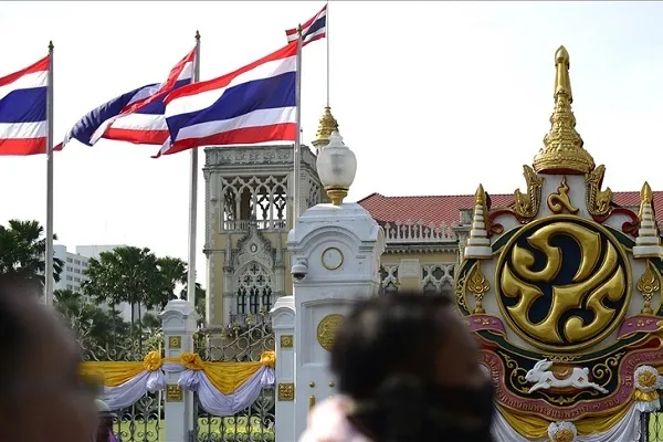 Former Thai PM Apologizes for 2004 Massacre of Muslim Protesters