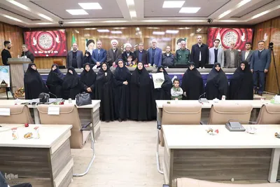 تجلیل از مادران و همسران شهدا در خوی‎