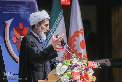 حجت الاسلام و المسلمین هادی صادقی  در همایش ملی مددکاری اجتماعی و توسعه پایدار