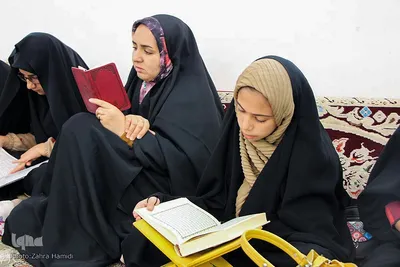 محفل جزء خوانی قرآن کریم در امامزادگان باقریه بیرجند