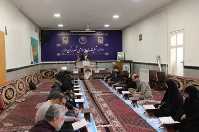 محفل انس با قرآن کریم در ادارات شهرستان ملایر