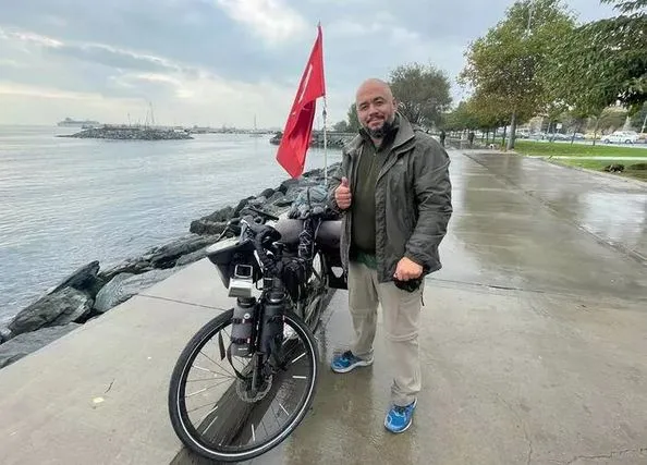 Muslim Man Pedaling around Globe to Fight Islamophobia