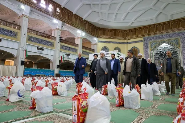 رزمایش اهدای ۱۰ هزار بسته معیشتی در تبریز
