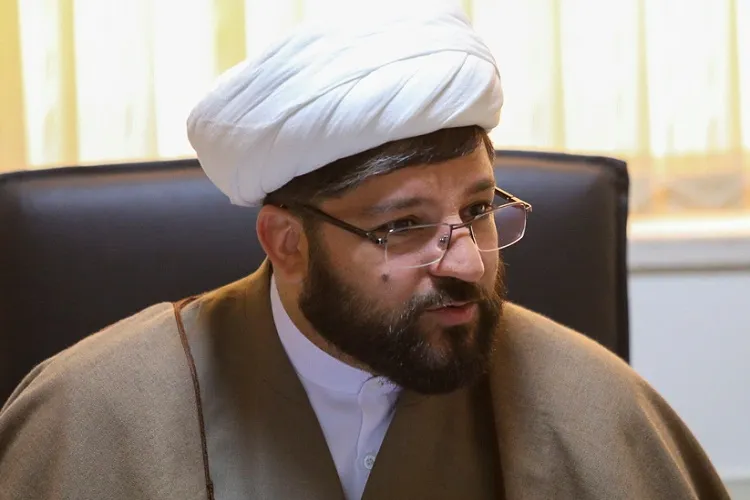متولیان مساجد برنامه‌های متناسب با مقتضیات زمان و نیازهای نسل جوان اجرا كنند