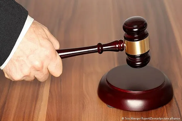 السجن 6 سنوات لإرهابية يمينية خططت لاستهداف مسلمين