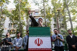 تجمع اعتراض آمیز دانشجویان به کشتار مسلمانان میانمار